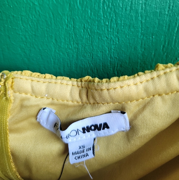 Fashion Nova Summer Dress - Picture 3 of 6